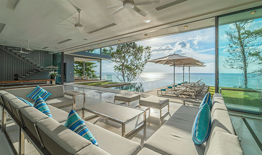 Villa Amanzi Kamala - Living area with exquisite scenery